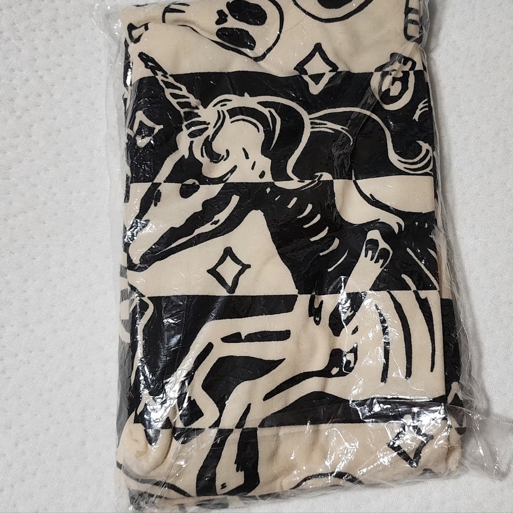 Lularoe TC2 Leggings Skelton unicorn halloween